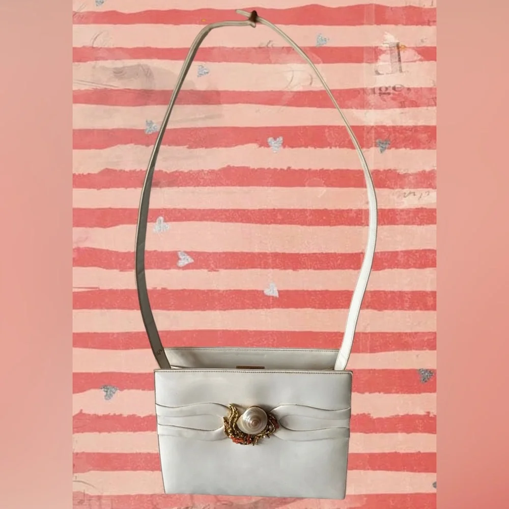 Martin Van Schaak Vintage White Patent Leather w/ Shell Ornament- Vintage Lux
